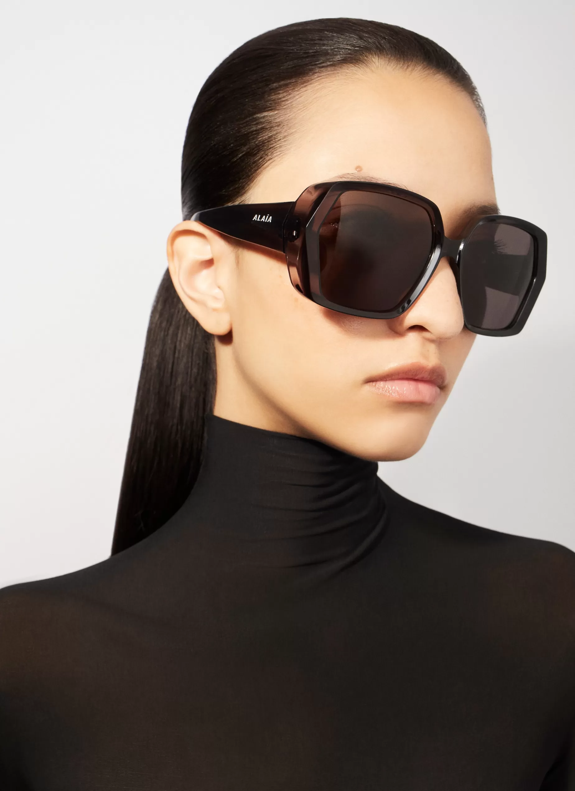 Alaïa GEOMETRISCHE SONNENBRILLE< Sonnenbrillen