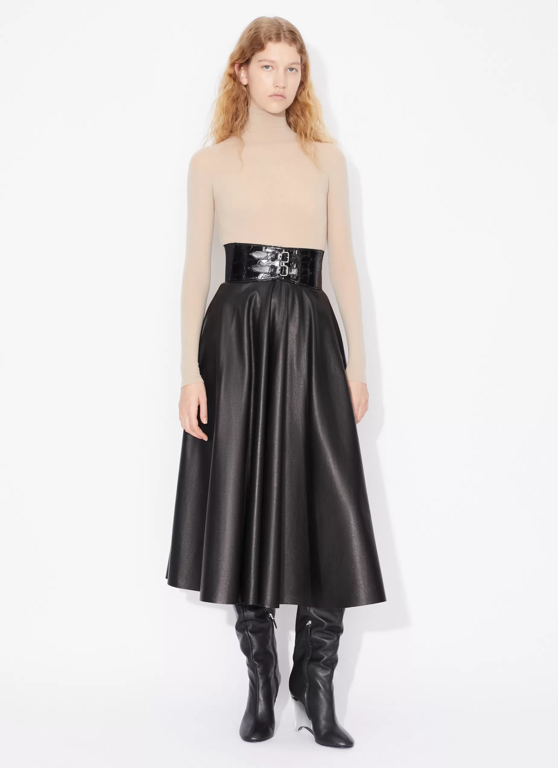 Alaïa ROCK MIT GÜRTEL AUS LAMMLEDER< Röcke
